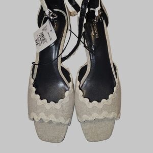 Liz Claiborne Cream Espadrille Sandals